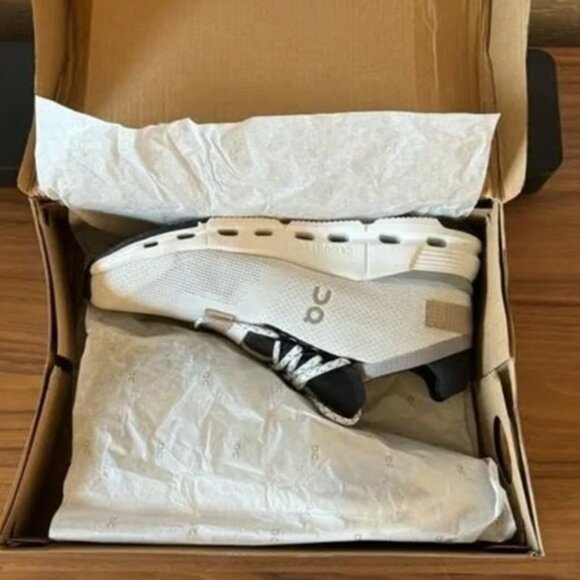 ON Running Cloudnova Women's Shoes - Picture 4 of 4